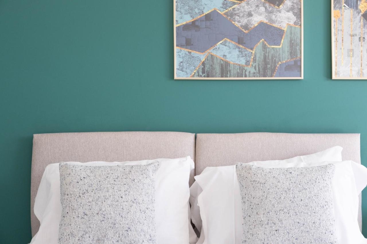 Beautiful And Comfortable Home Away From Home With Free Parking, Fast Wifi And White Crisp Hotel Standard Linen Hosted By Our Home Short Stays Northampton Eksteriør bilde